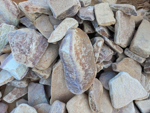 Златолит жёлтый, жёлто-зелёный глыбки и валуны для ланшафтного дизайна купить в Первоуральске