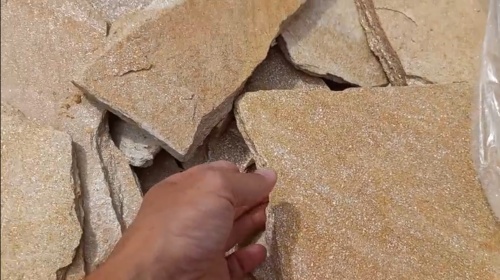 Плитняк златолит жёлтый золотистый для фасада 1,5-3см купить в Первоуральске