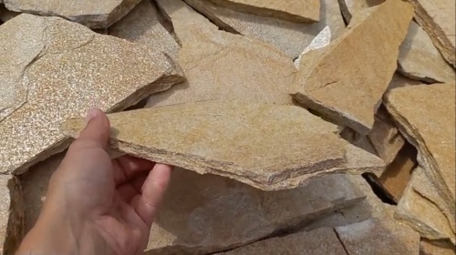 Плитняк златолит жёлтый для цоколя купить в Первоуральске