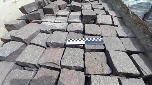 Лемезит колотая брусчатка 10 * 10 см. для парковки купить в Первоуральске